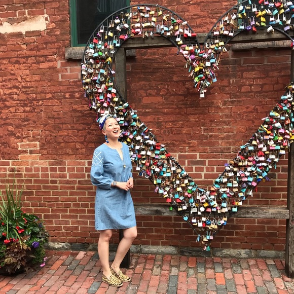 Meet your Posher, Olivia - Picture 3 of 6